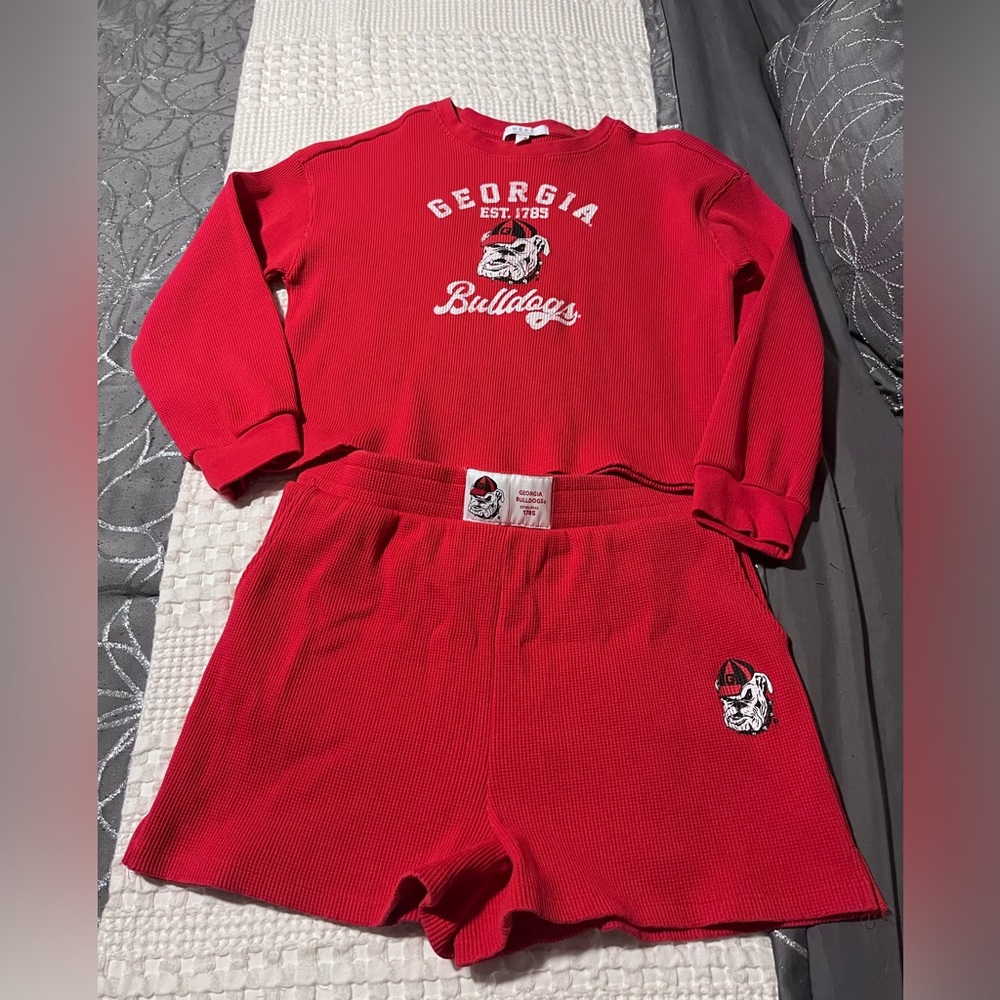 WEAR by Erin Andrews Georgia Bulldogs waffle knit lounge set.